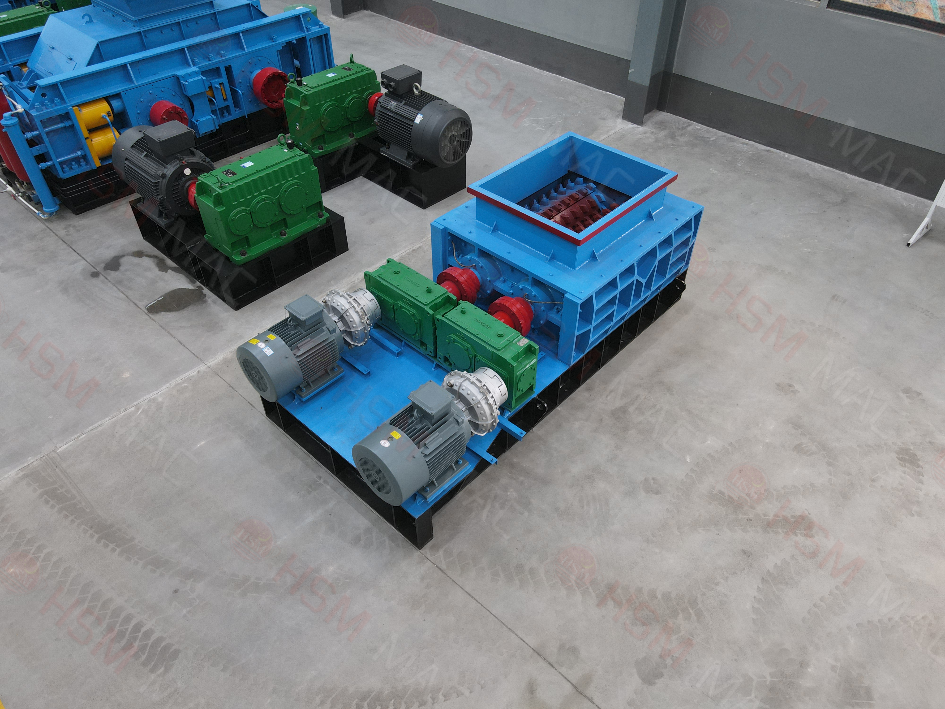 強(qiáng)力分級(jí)破碎機(jī)